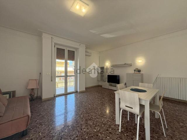 Appartamento in affitto di 95 m² in Via Sicilia, 38