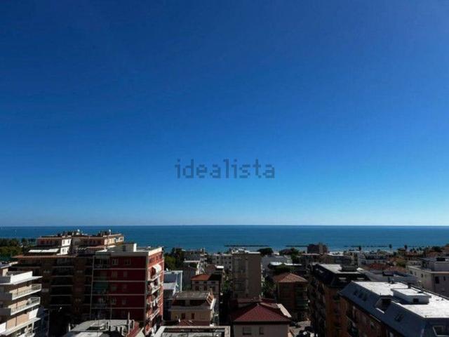 Appartamento in affitto di 95 m² in Viale Alcide De Gasperi