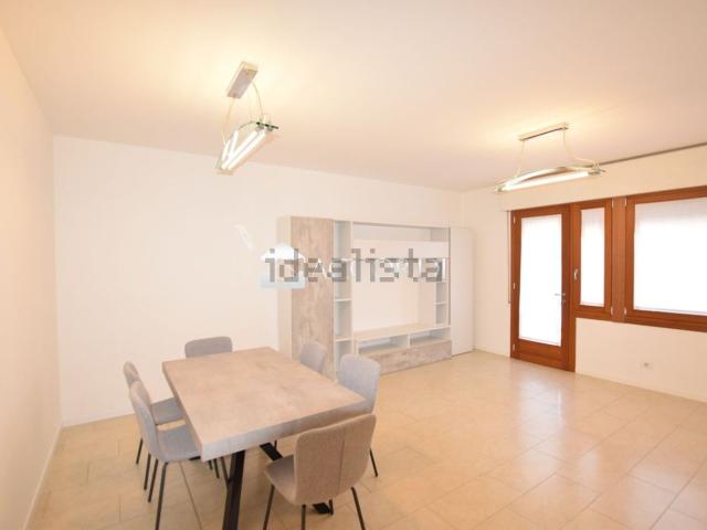 Appartamento in affitto di 95 m²
