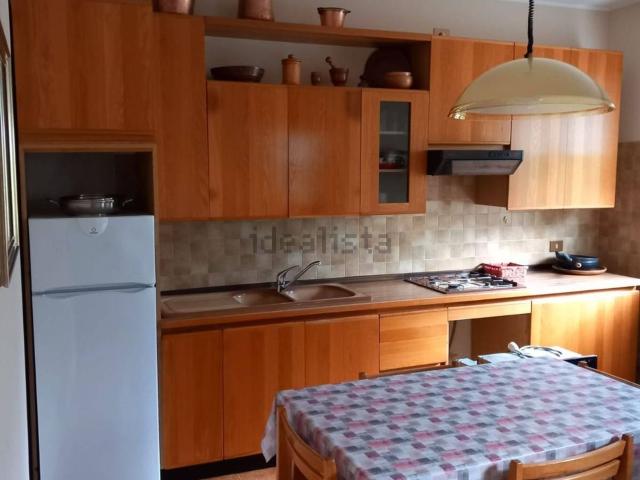 Appartamento in affitto di 95 m² in Via Roma