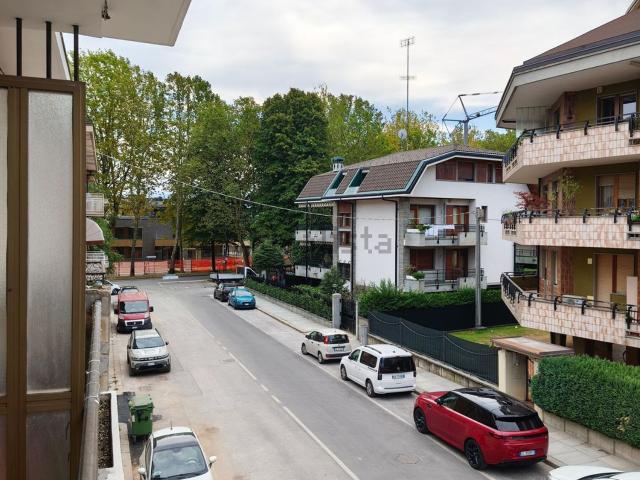 Appartamento in affitto di 96 m² in Via Amedeo Avogadro