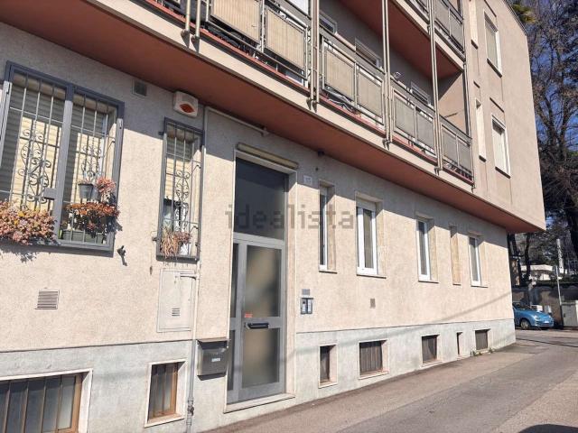 Appartamento in affitto di 96 m² in Via Catalani Alfredo, 15