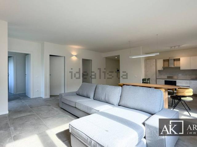 Appartamento in affitto di 96 m² in Via Commenda, 7