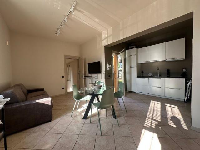 Appartamento in affitto di 96 m² in Via Fratte, 8