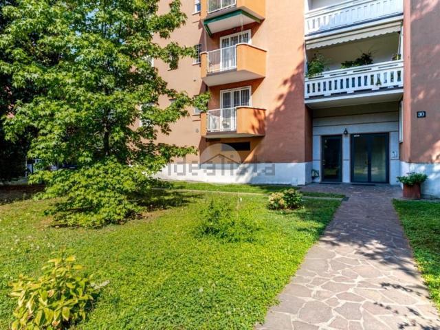 Appartamento in affitto di 96 m² in Via Giuseppe Terragni, 30