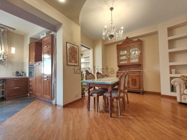 Appartamento in affitto di 96 m²