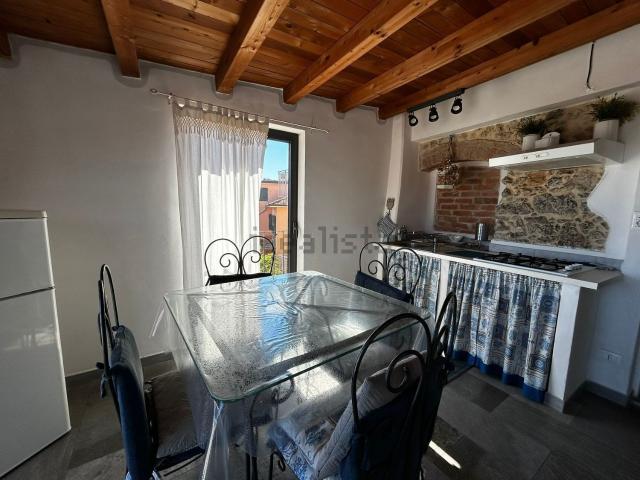 Appartamento in affitto di 98 m² in Via Umberto Biancamano