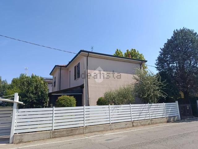 Appartamento in affitto di 98 m² in Via del Braldo, 7