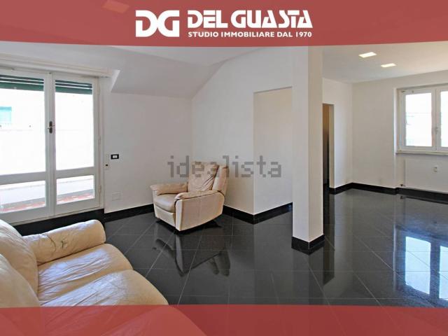 Appartamento in affitto di 98 m² in Via Galeazzo Alessi, 3