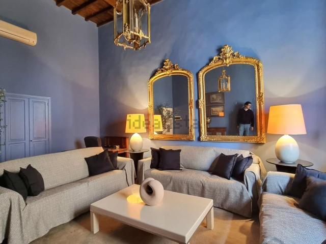 Appartamento in affitto di 98 m² in Via Maggio, 3