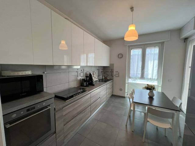 Appartamento in affitto di 98 m² in Via Plezzo, 72