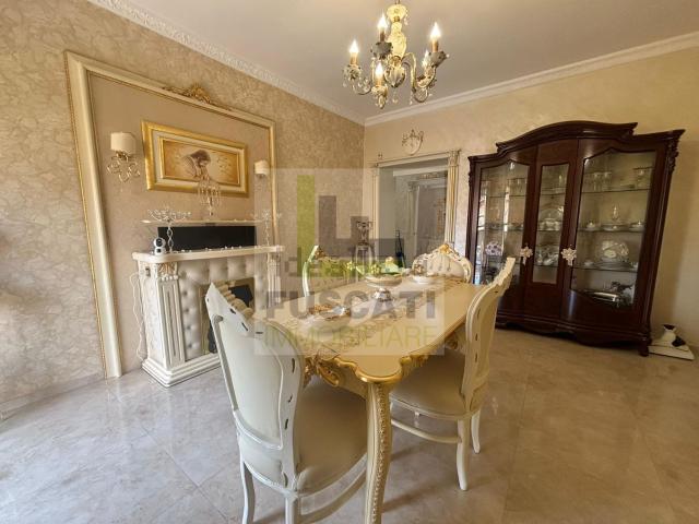 Appartamento in affitto di 99 m² in Via dei Quattro Martiri