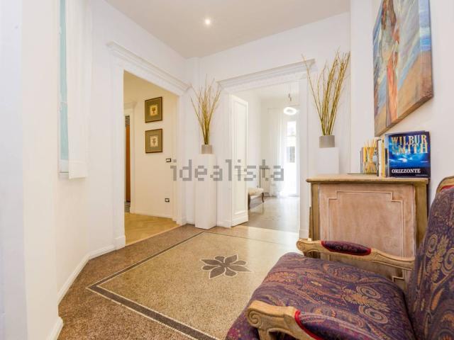 Appartamento in affitto di 99 m² in Via Paride Salvago