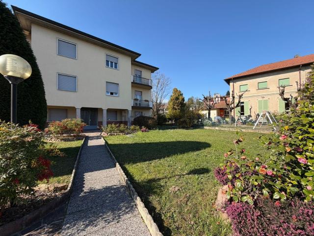 Appartamento in affitto di 99 m² in Via San Carlo, 6