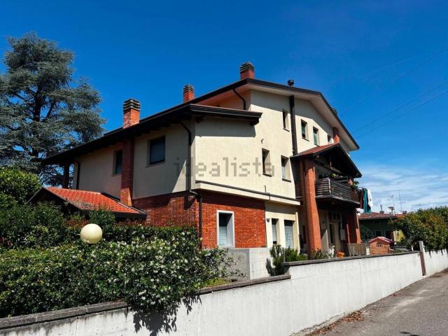 Appartamento in affitto di 99 m² in Via Solferino, 5