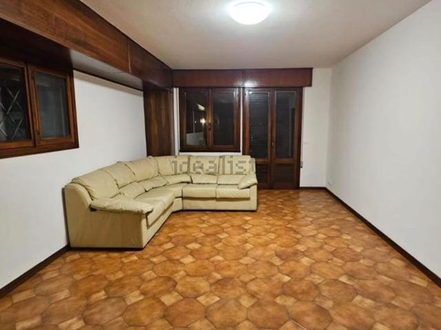 Appartamento in affitto di 100 m²