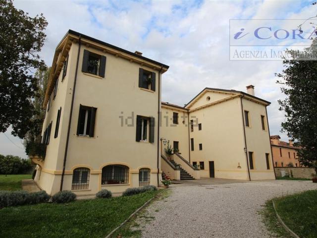 Appartamento in affitto di 100 m²