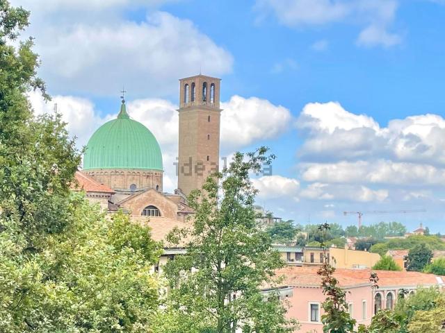 Appartamento in affitto di 100 m²