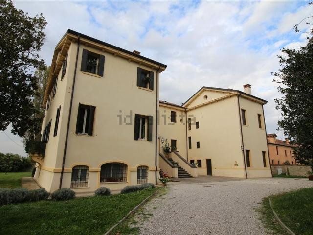 Appartamento in affitto di 100 m²