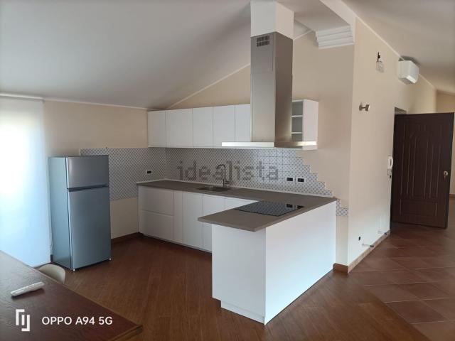 Appartamento in affitto di 100 m² in Via 1° Maggio, 58