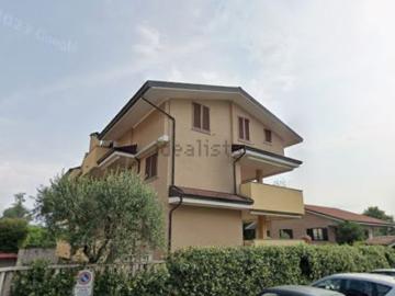 Appartamento in affitto di 100 m² in Via 2 Giugno, 43