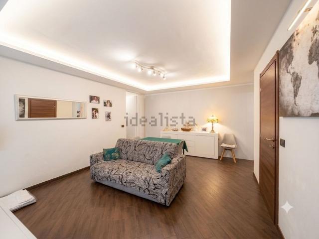 Appartamento in affitto di 100 m² in Via Corno Piccolo