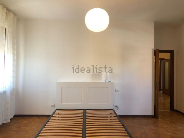 Appartamento in affitto di 100 m² in Via Caprera, 26