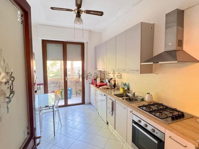 Appartamento in affitto di 100 m² in Via Carlo del Greco, 43