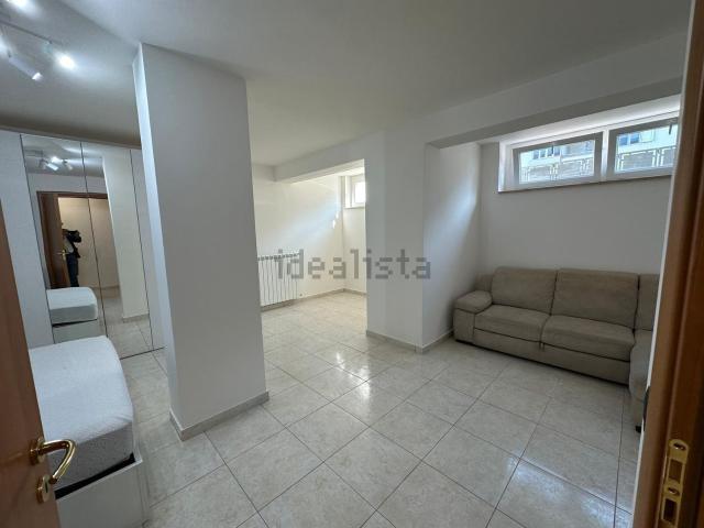 Appartamento in affitto di 100 m² in Via Carlo Pisacane, 12