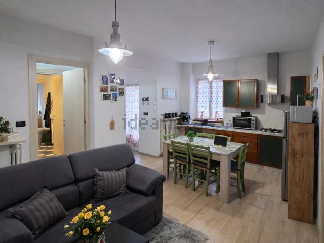 Appartamento in affitto di 100 m² in Via Cesare Battisti, 18