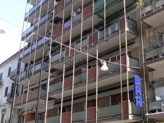 Appartamento in affitto di 100 m² in Via Cesare Battisti, 26