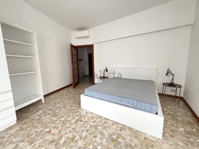 Appartamento in affitto di 100 m² in Via Claudio Monteverdi, 1