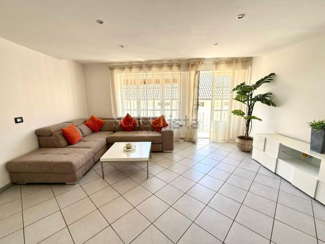 Appartamento in affitto di 100 m² in Via Clemente Vercellone, 36