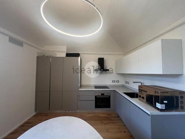 Appartamento in affitto di 100 m² in Via Craveri, 33