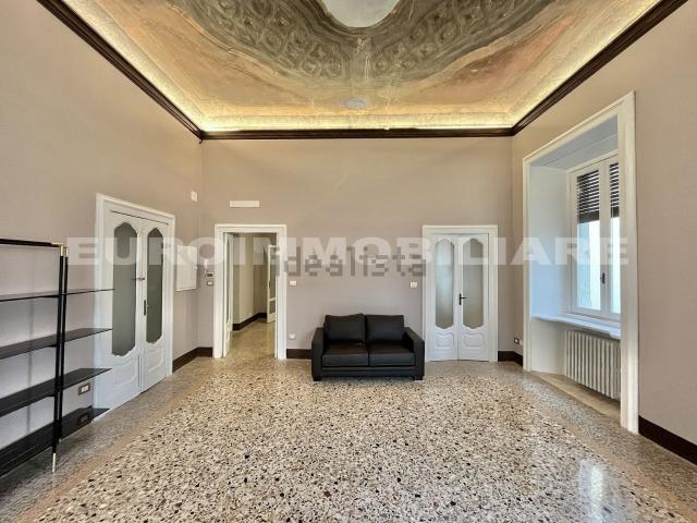 Appartamento in affitto di 100 m² in Via Antonio Gramsci, 18