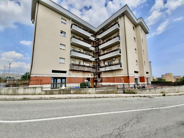 Appartamento in affitto di 100 m² in Via Antonino Scopelliti
