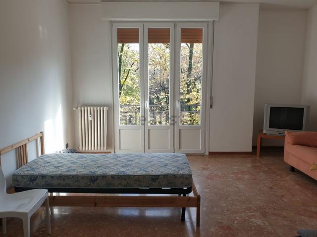 Appartamento in affitto di 100 m² in Via Alberto Pasini, 10