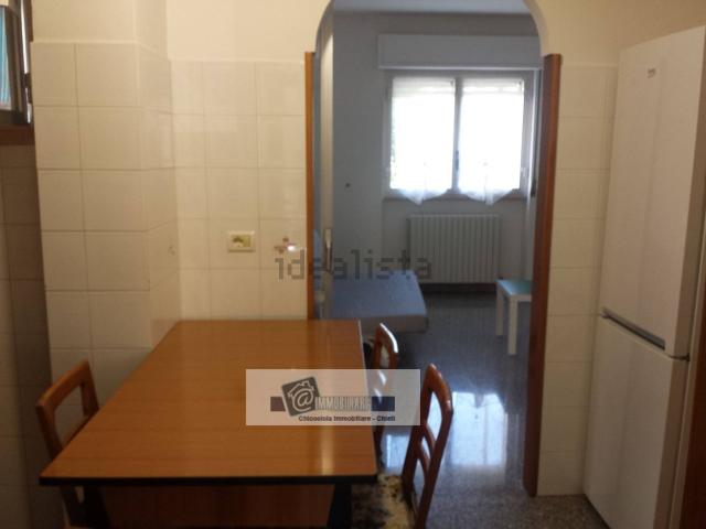 Appartamento in affitto di 100 m² in Via Atri, 10