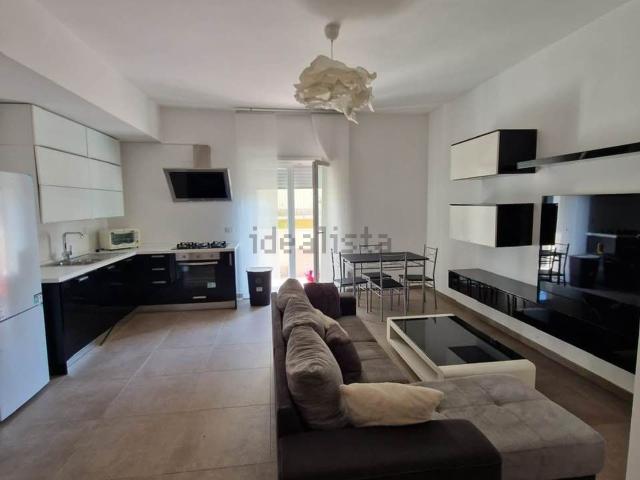 Appartamento in affitto di 100 m² in Via Ausonia Vecchia