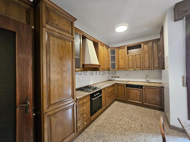 Appartamento in affitto di 100 m² in Via Bartolomeo Bellincini
