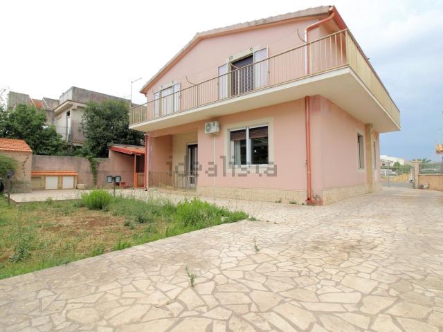 Appartamento in affitto di 100 m² in Via G. A. Cartia, 7