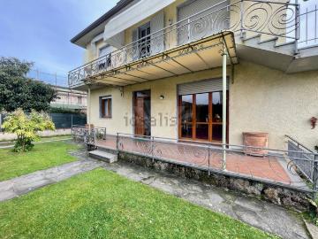 Appartamento in affitto di 100 m² in Via Gabriele D&apos Annunzio