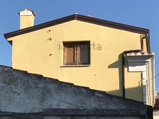 Appartamento in affitto di 100 m² in Via Garibaldi, 6