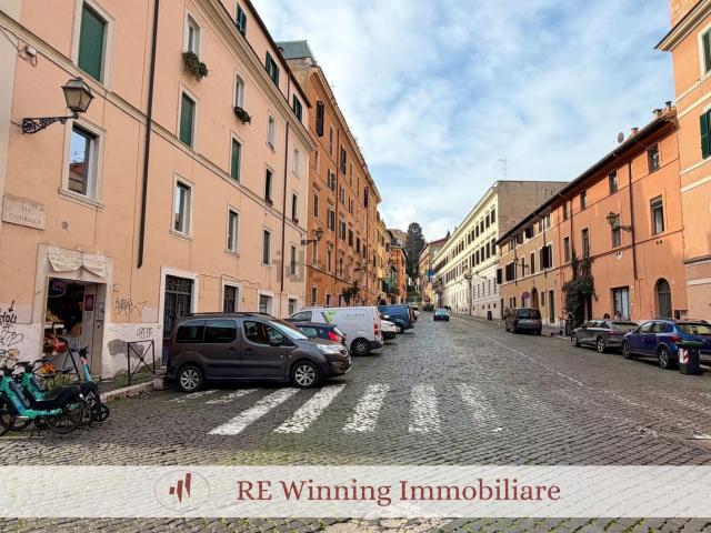 Appartamento in affitto di 100 m² in Via Garibaldi, 8