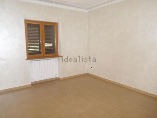 Appartamento in affitto di 100 m² in Via Giuseppe Saragat