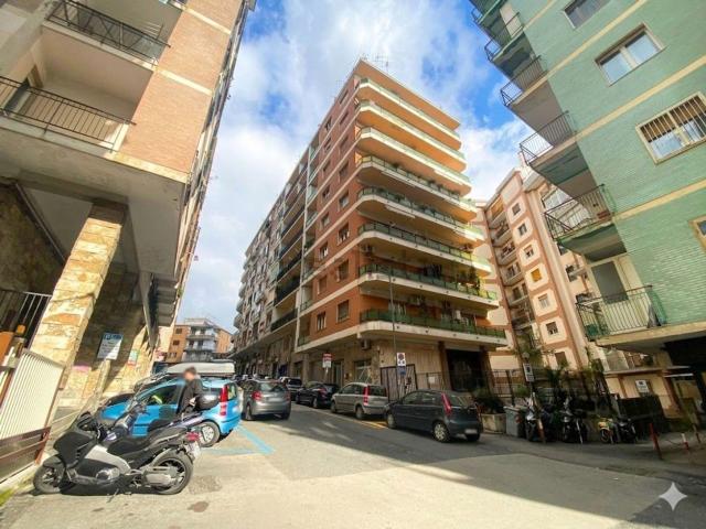 Appartamento in affitto di 100 m² in Via Giuseppe Tropeano