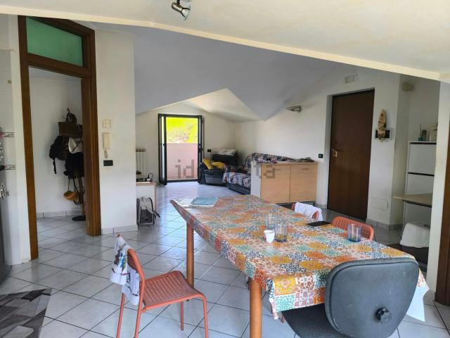Appartamento in affitto di 100 m² in Via Giustino Fortunato