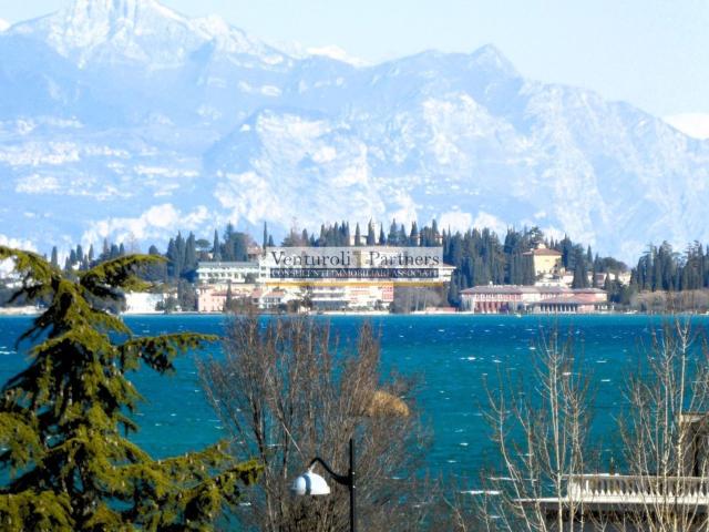Appartamento in affitto di 100 m² in Via Guglielmo Marconi