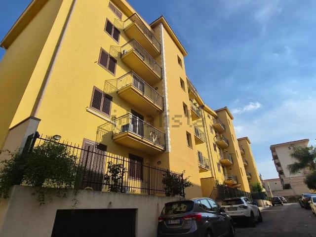 Appartamento in affitto di 100 m² in Via Guido Gozzano, 21