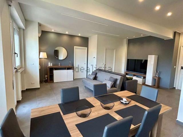 Appartamento in affitto di 100 m² in Via Domenico Cimarosa